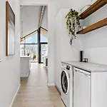 Vakantiehuis Cozy In With Sauna